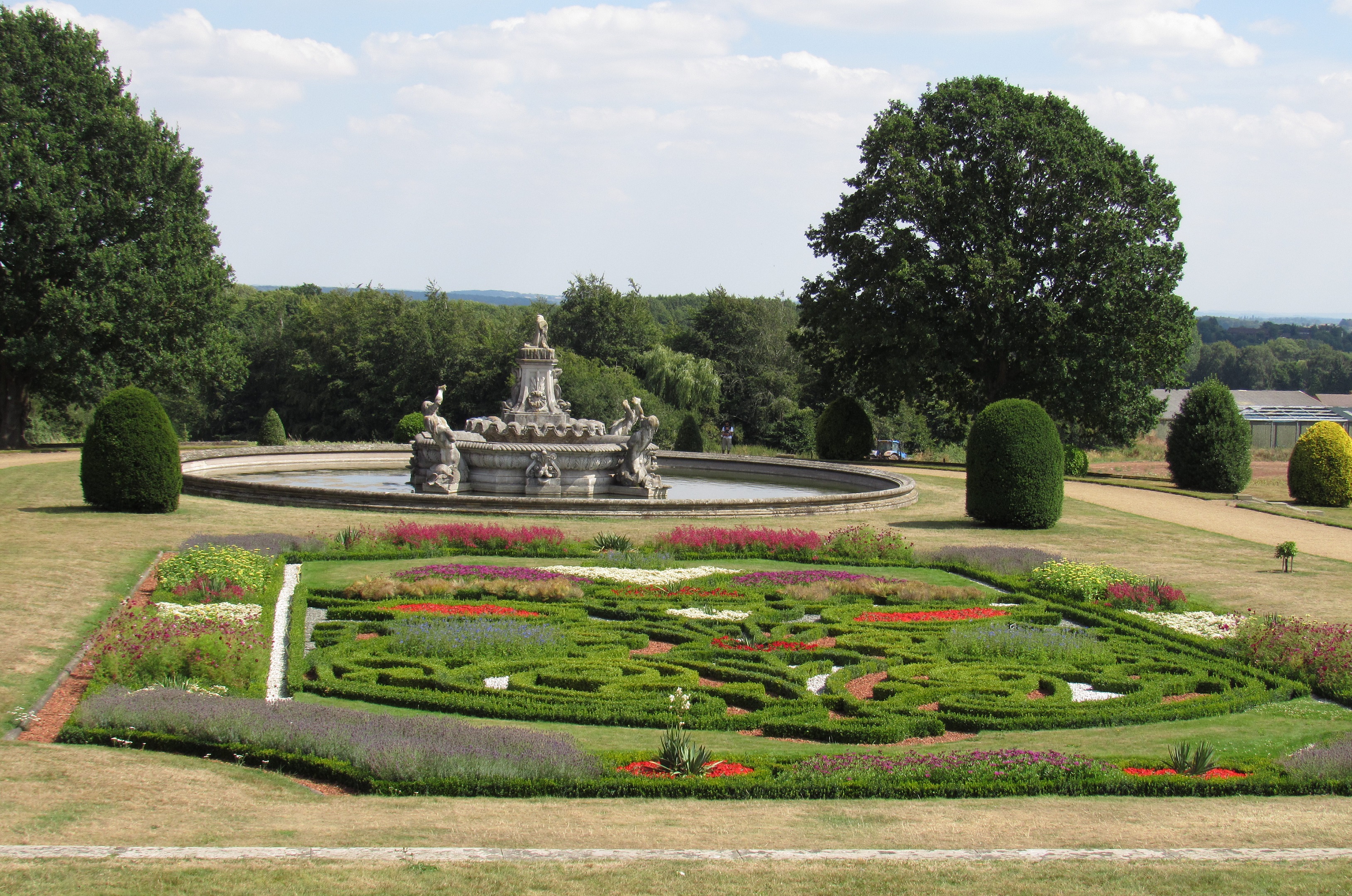 Witley Court and Gsrdens